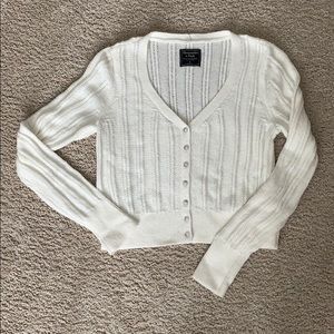 Abercrombie cropped cardi